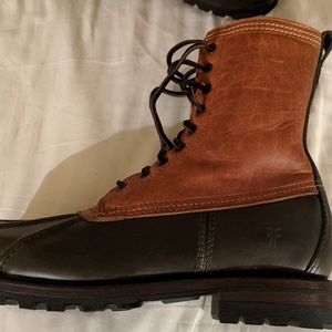 New Frye Warren Leather Shearling Lined Boots 9.5